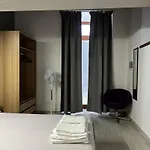 La Tule Popoli